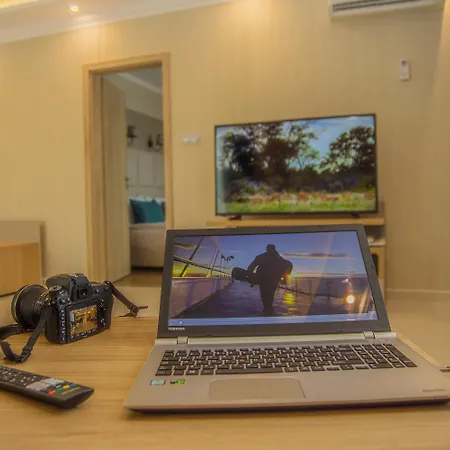 Vemara Boutique Hotel-free Parking Отель 3*