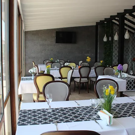Отель Vemara Boutique Hotel-free Parking