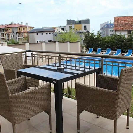 Vemara Boutique Hotel-free Parking Варна