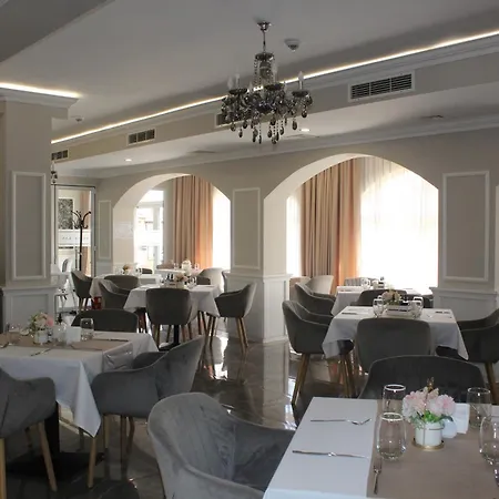 Hotell Vemara Boutique Hotel-free Parking 3*