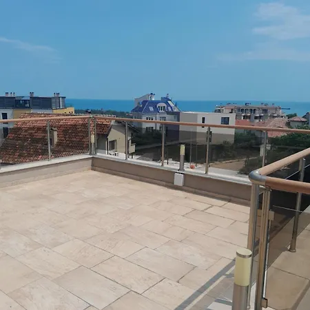 Отель Vemara Boutique Hotel-free Parking Варна