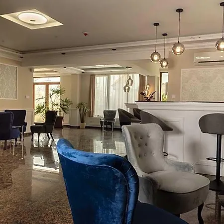Vemara Boutique Hotel-free Parking Hotel Warna